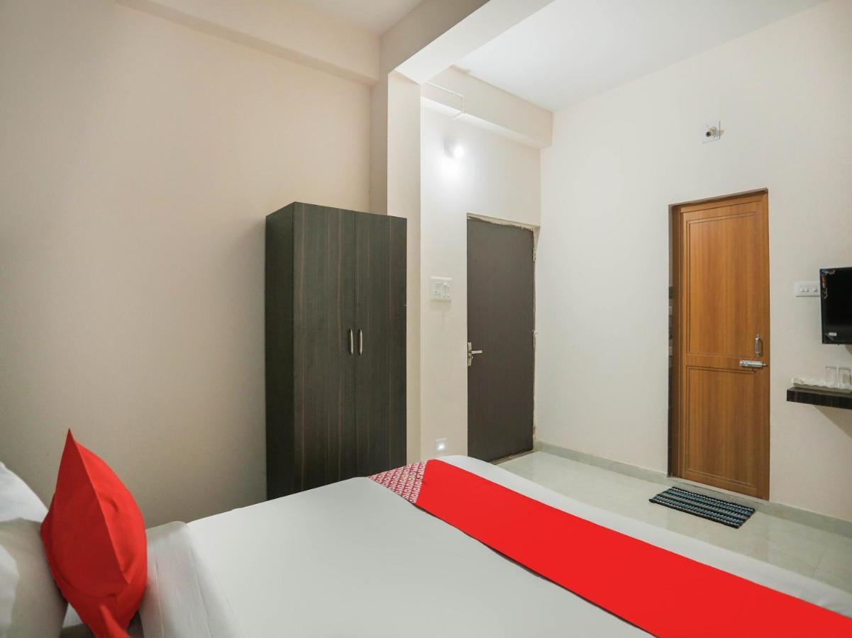 Flagship 76560 Hotel Vanss Bhubaneswar Exterior photo